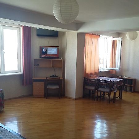 Good Apartment Τυφλίδα Εξωτερικό φωτογραφία