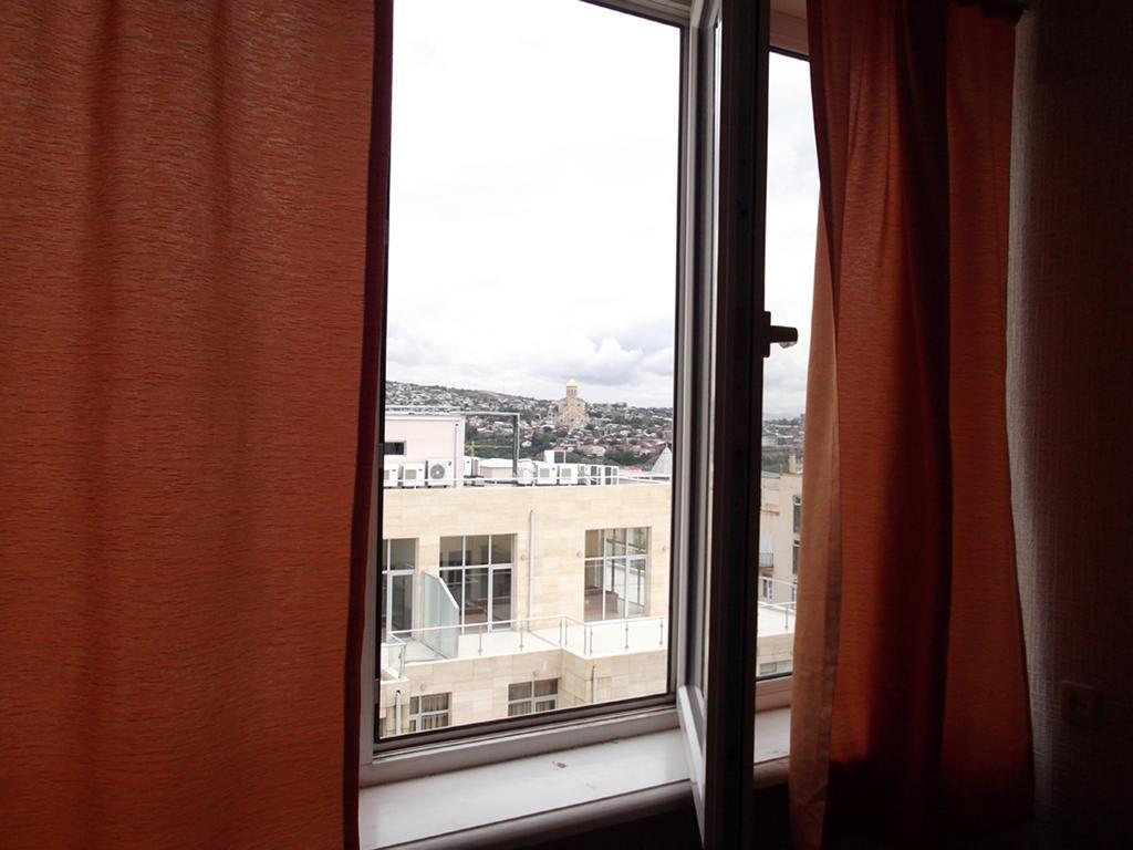 Good Apartment Τυφλίδα Δωμάτιο φωτογραφία